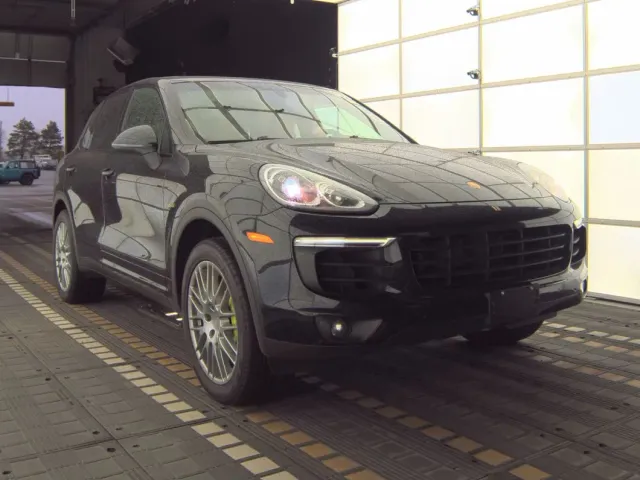 Porsche Cayenne - фото 2