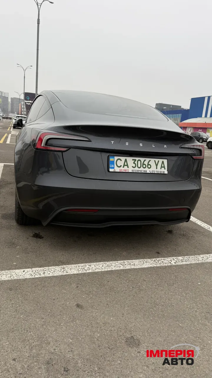 Tesla Model 3 - фото 3
