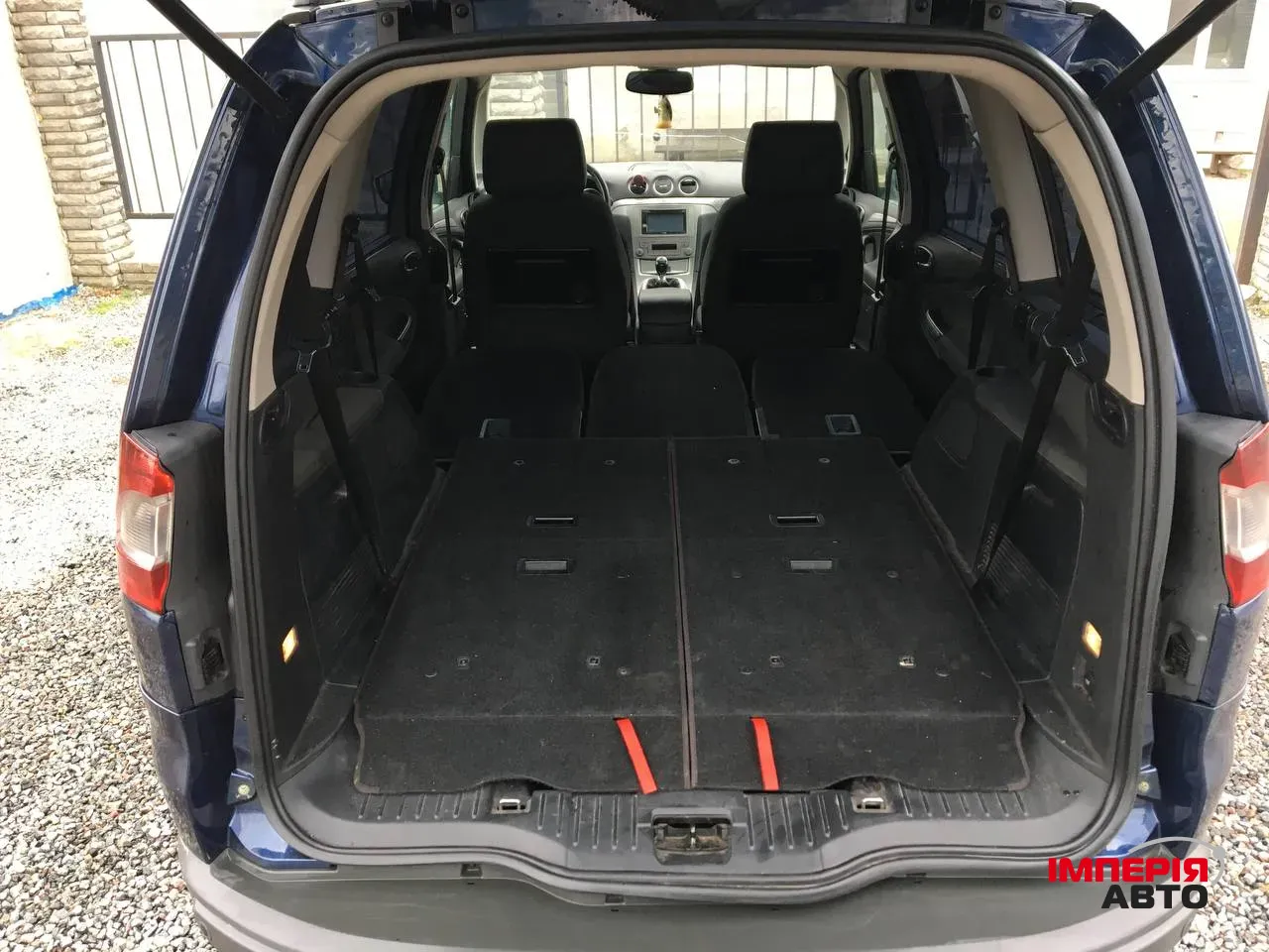 Ford Galaxy - фото 10