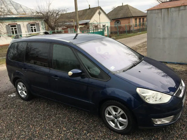 Ford Galaxy - фото 1