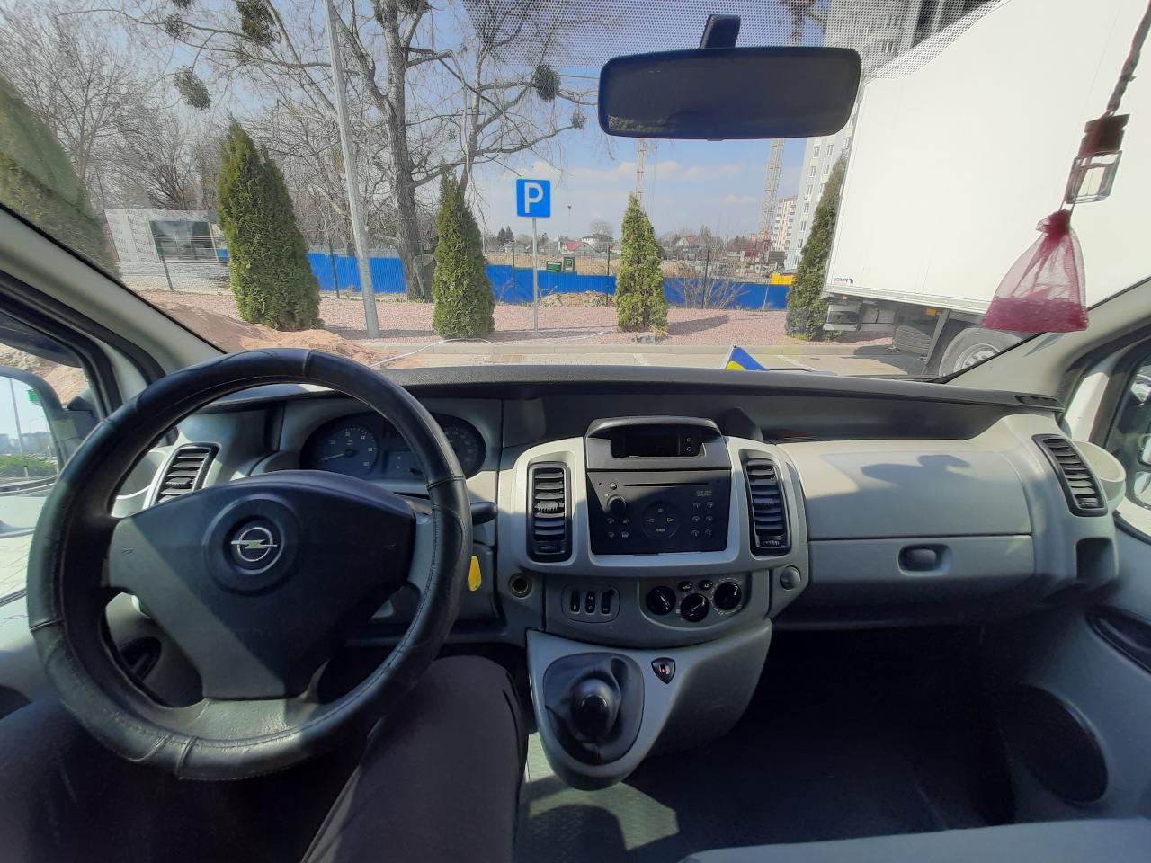 Opel Vivaro - фото 1