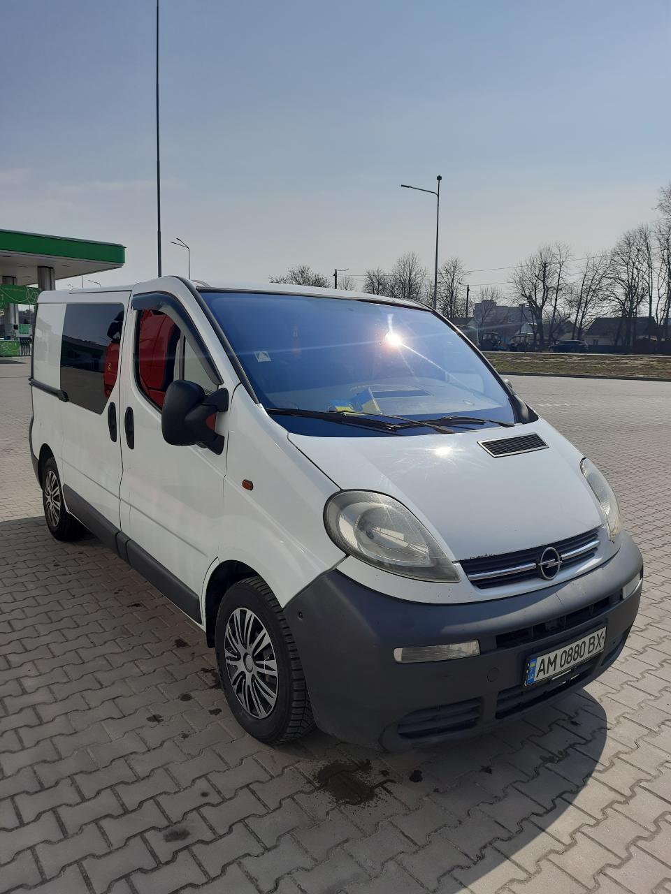 Opel Vivaro - фото 10