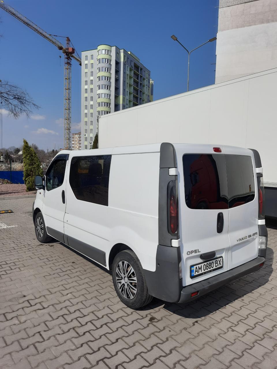 Opel Vivaro - фото 6
