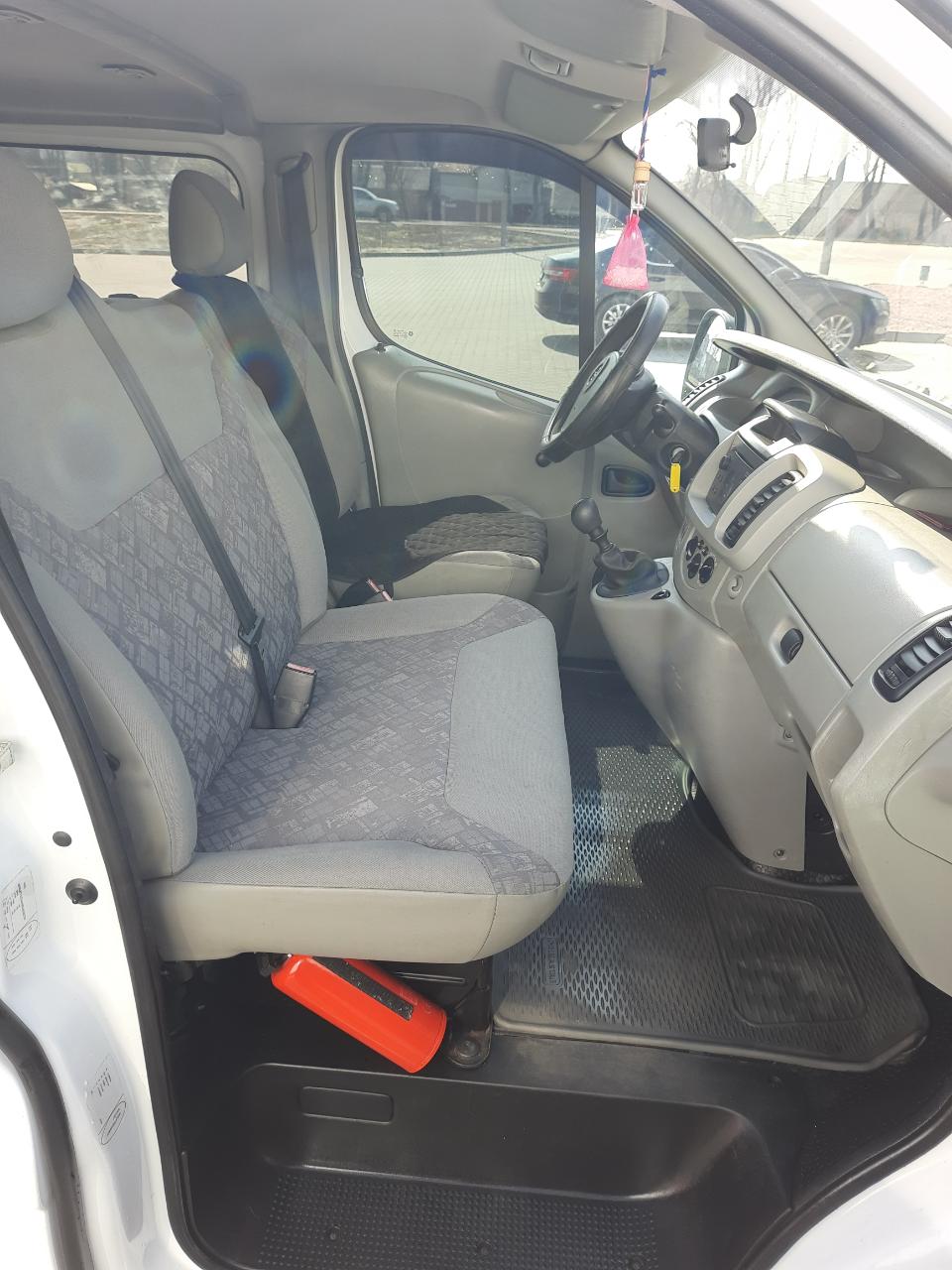 Opel Vivaro - фото 3