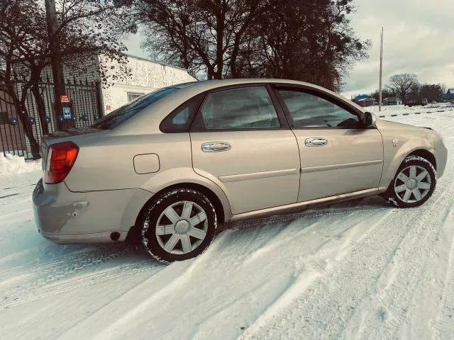Chevrolet Lacetti - фото 3