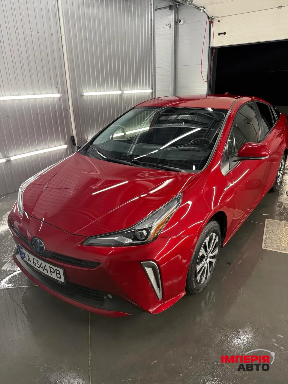 Toyota Prius - фото 1