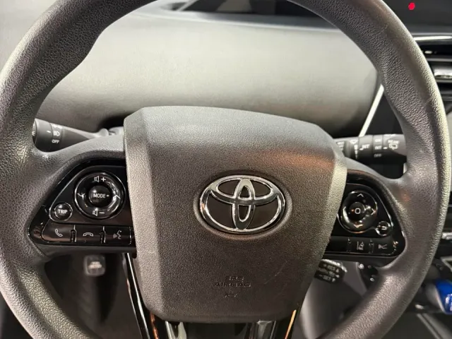 Toyota Prius - фото 3