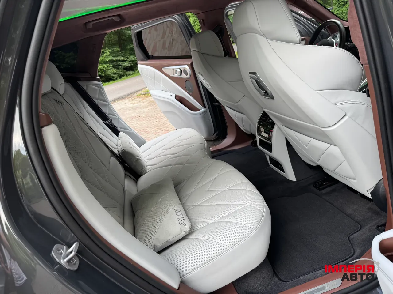 BMW XM - фото 11