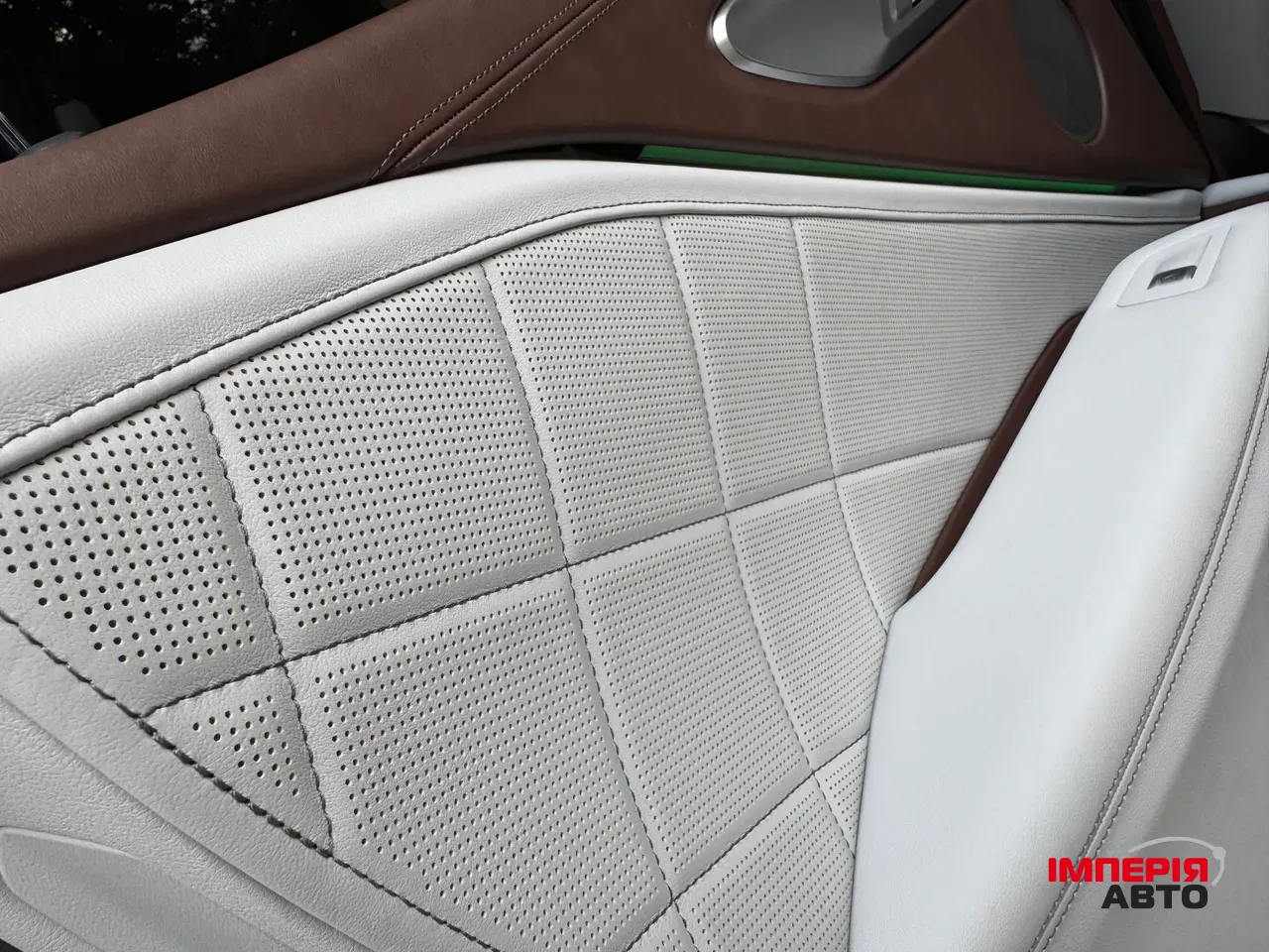 BMW XM - фото 10