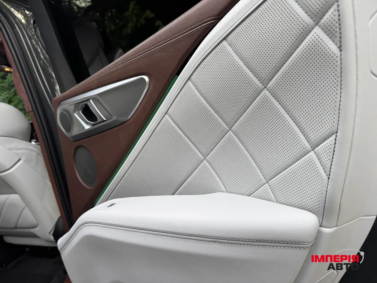 BMW XM - фото 25