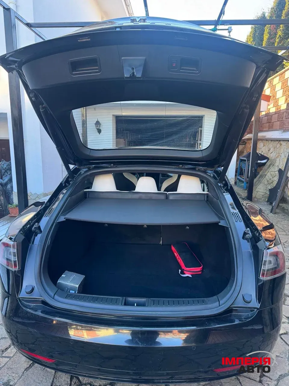 Tesla Model S - фото 3