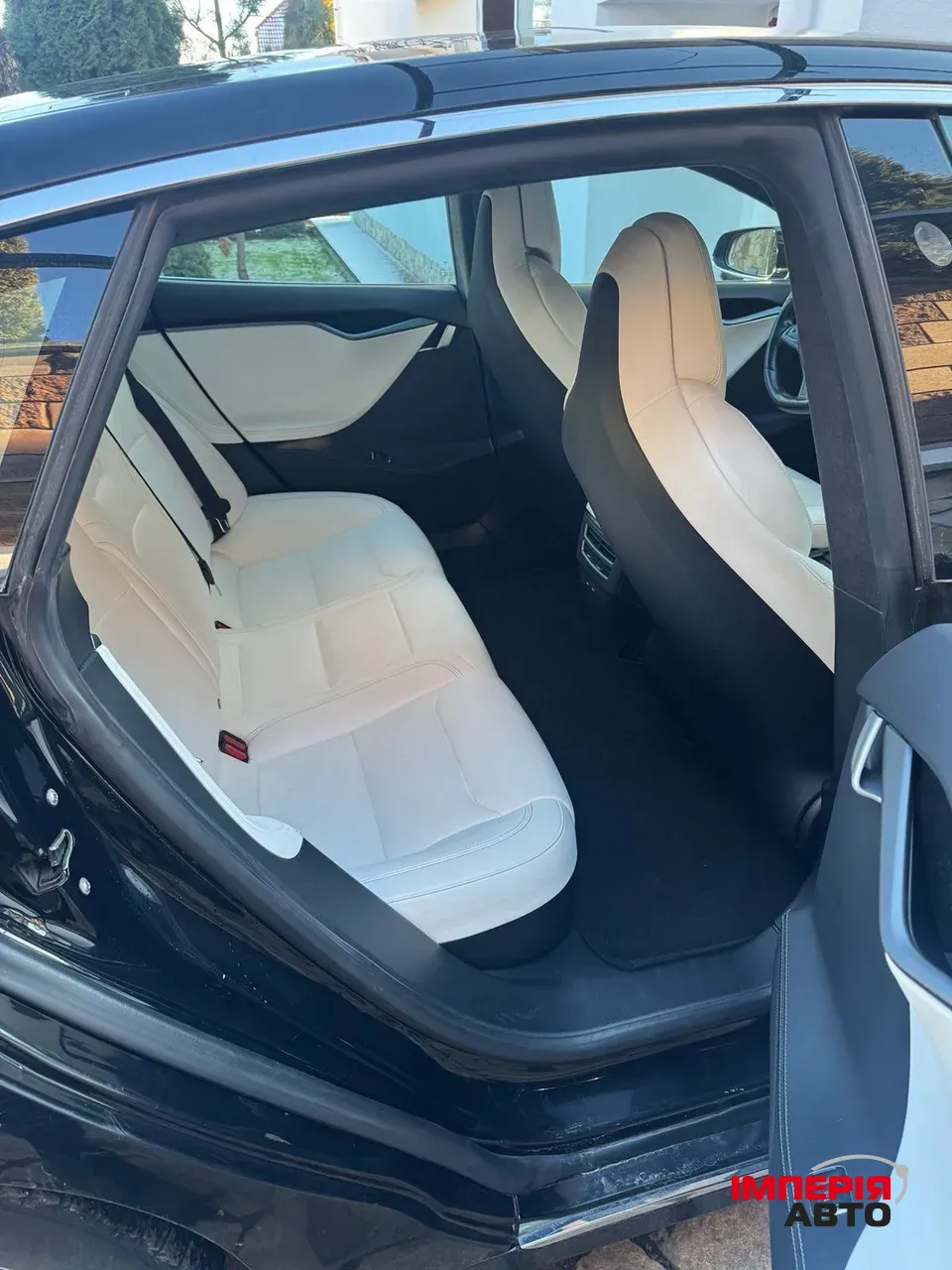 Tesla Model S - фото 11