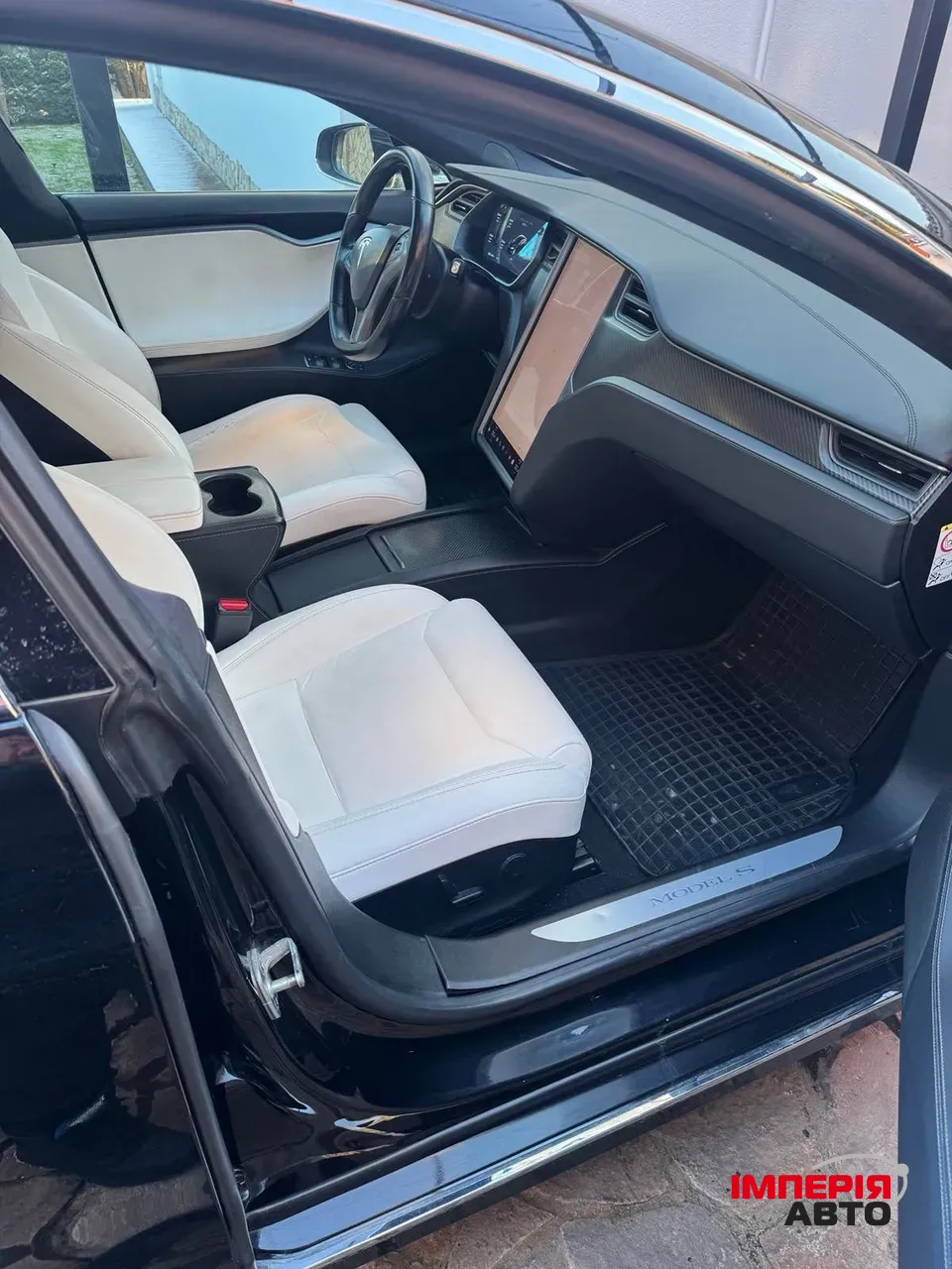 Tesla Model S - фото 10