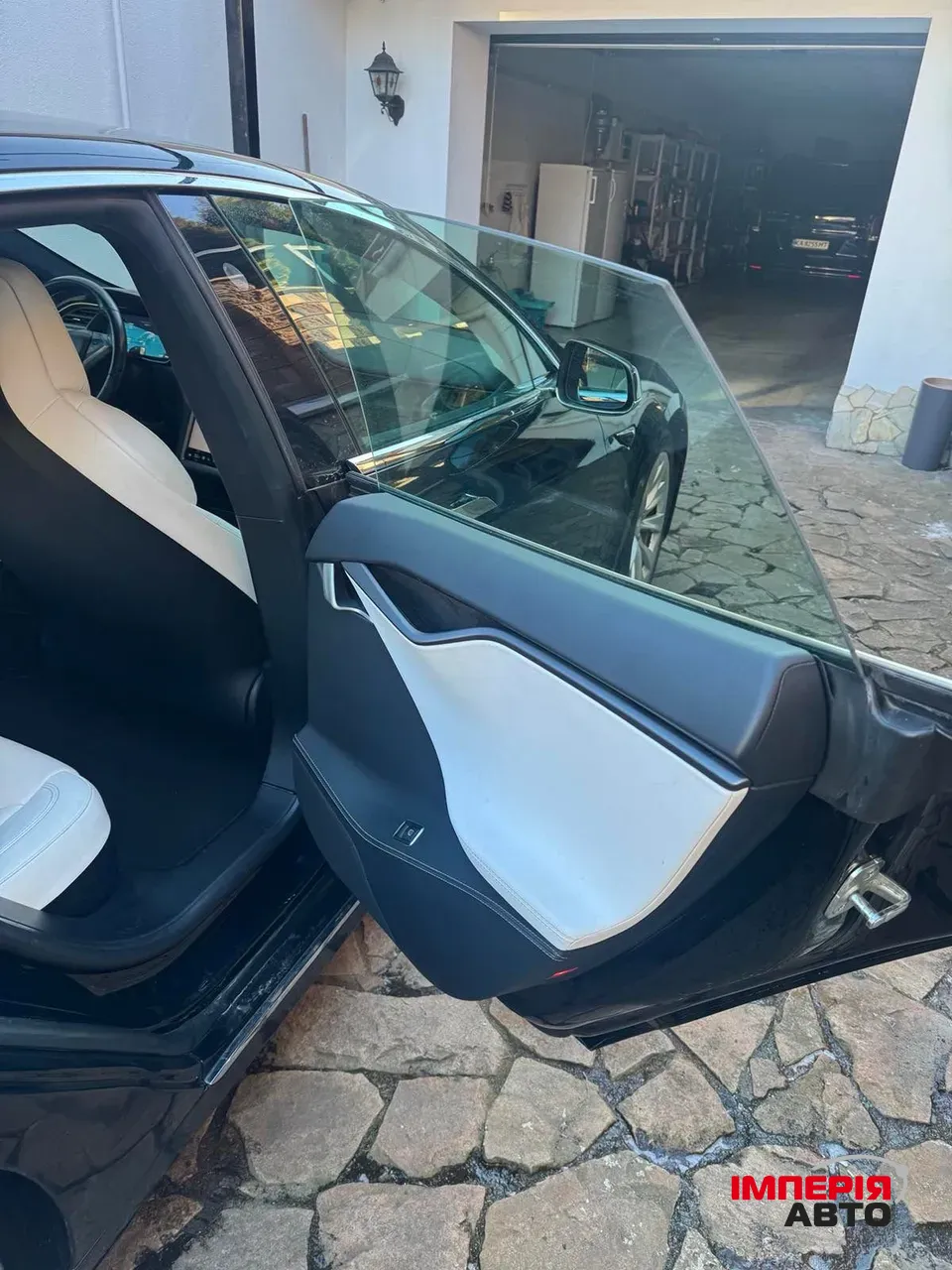 Tesla Model S - фото 8