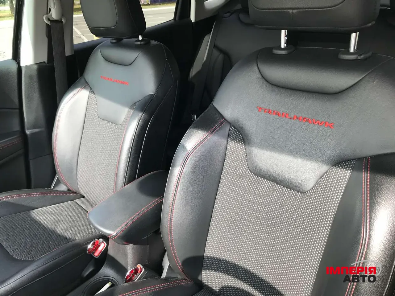 Jeep Compass - фото 7