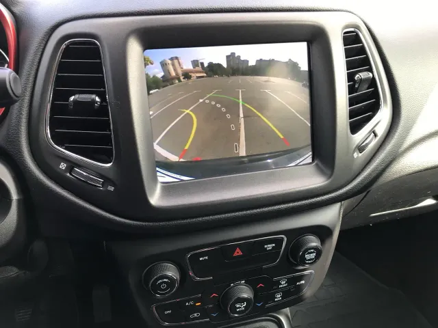 Jeep Compass - фото 3