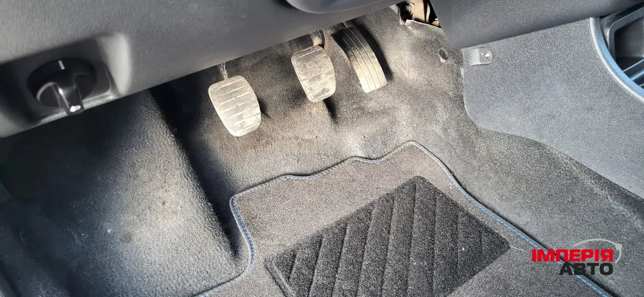 Dacia Duster - фото 14