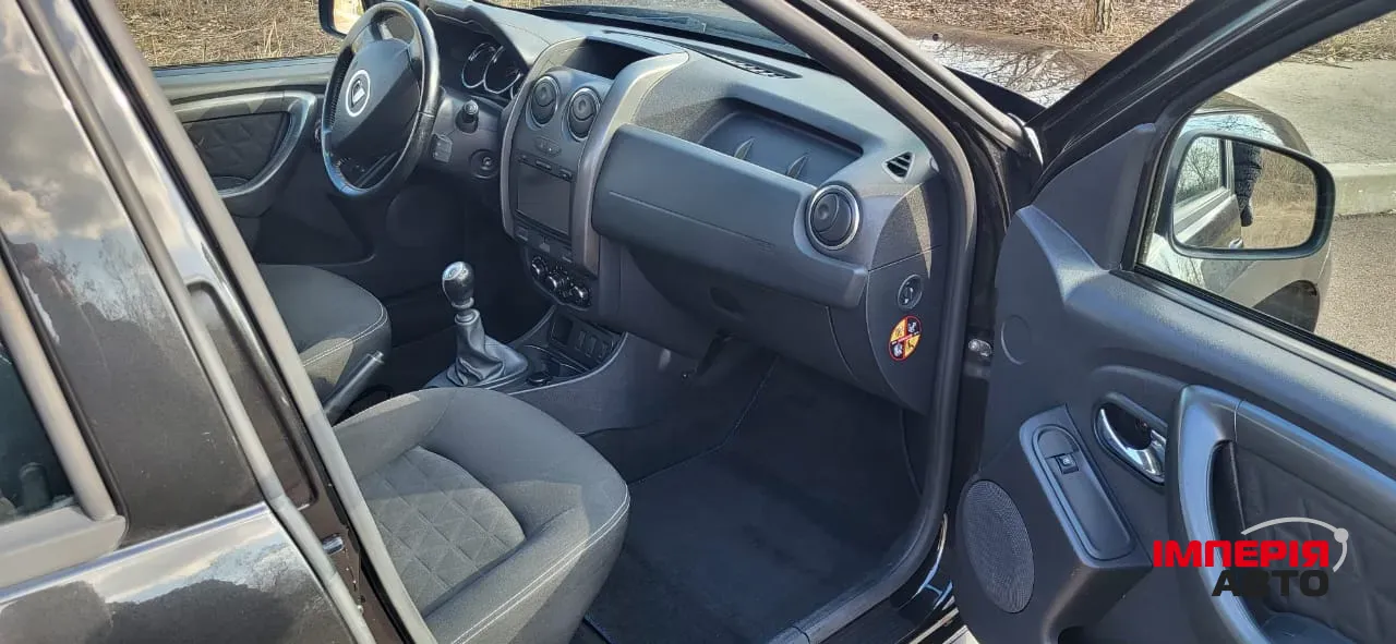 Dacia Duster - фото 11