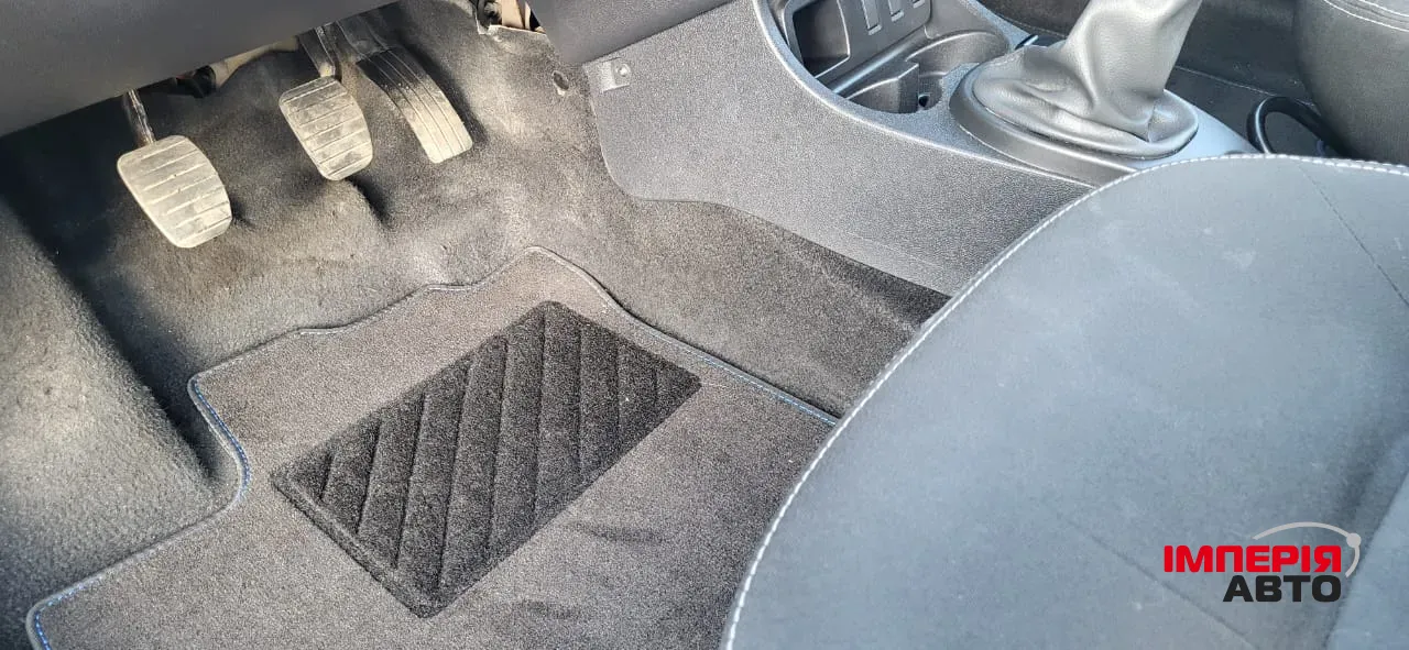 Dacia Duster - фото 13