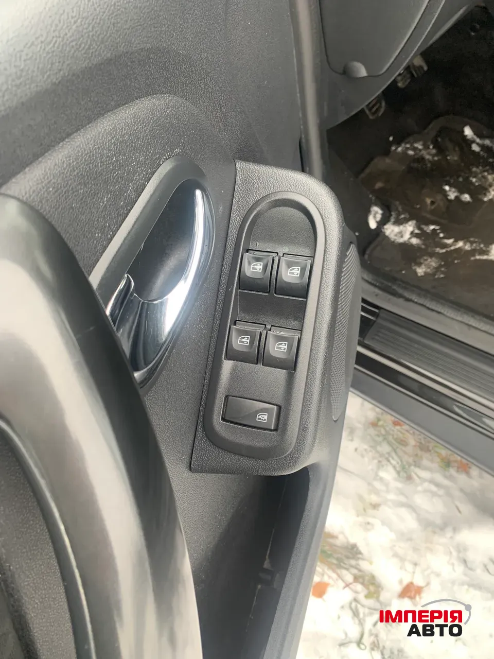 Dacia Duster - фото 38