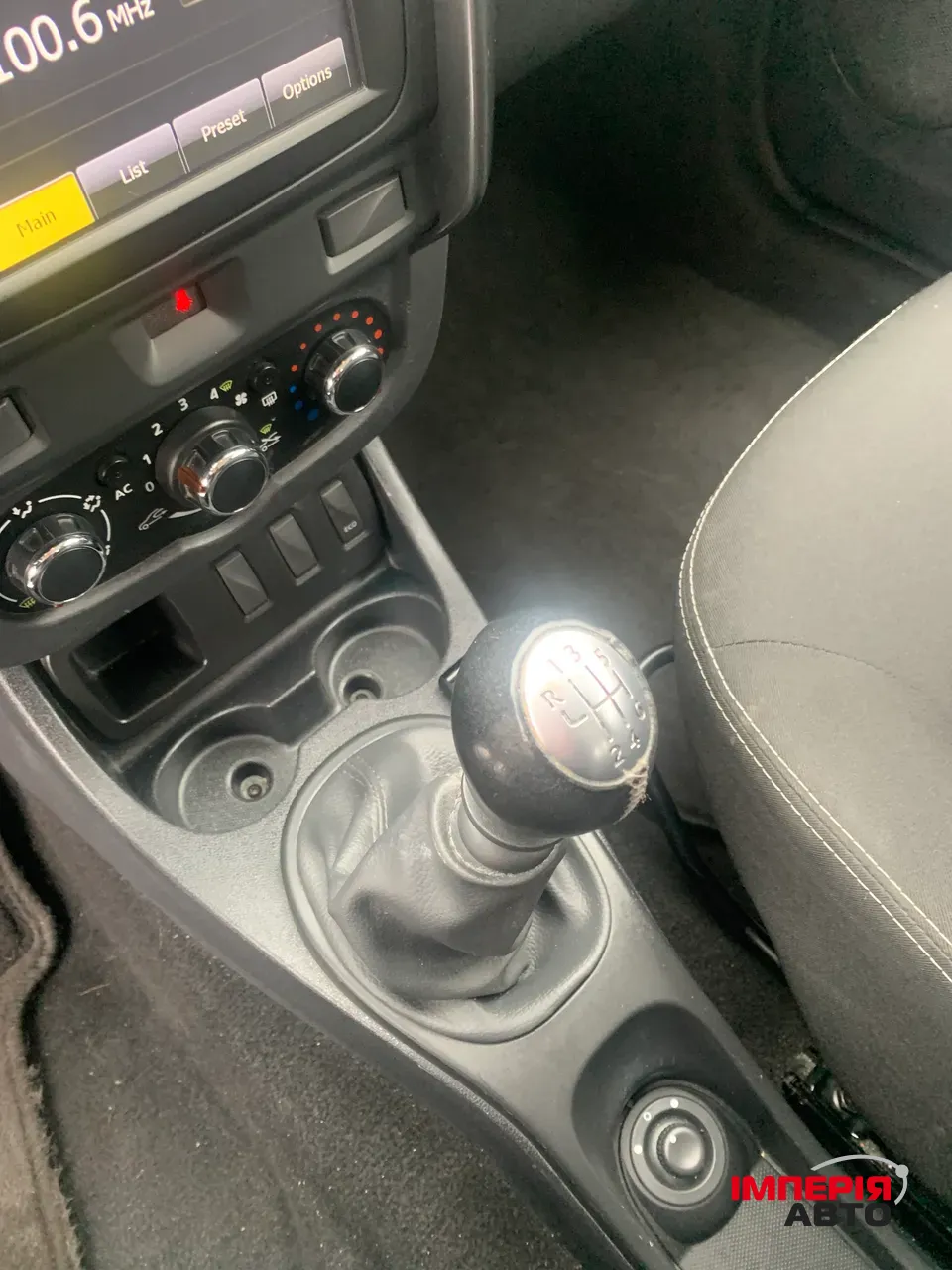 Dacia Duster - фото 31