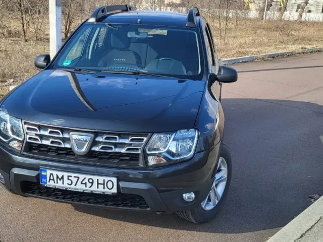 Dacia Duster - фото 1