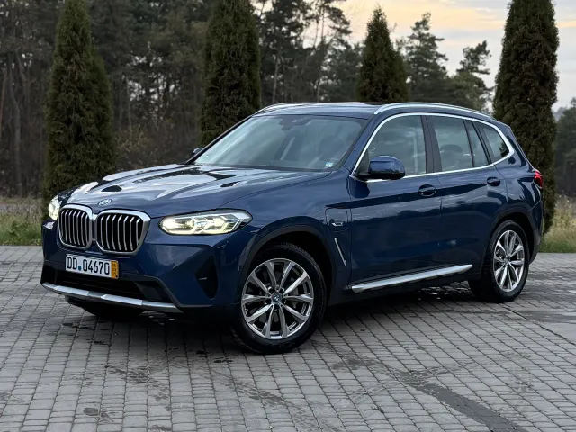 BMW X3 - фото 1
