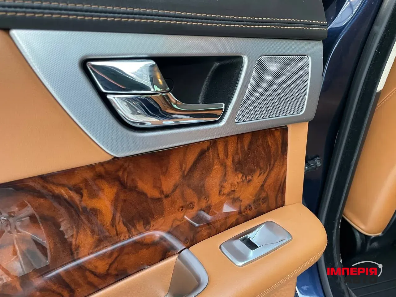 Jaguar XF - фото 44