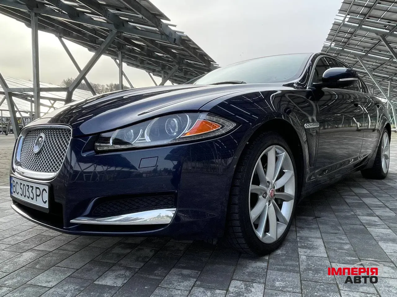 Jaguar XF - фото 6