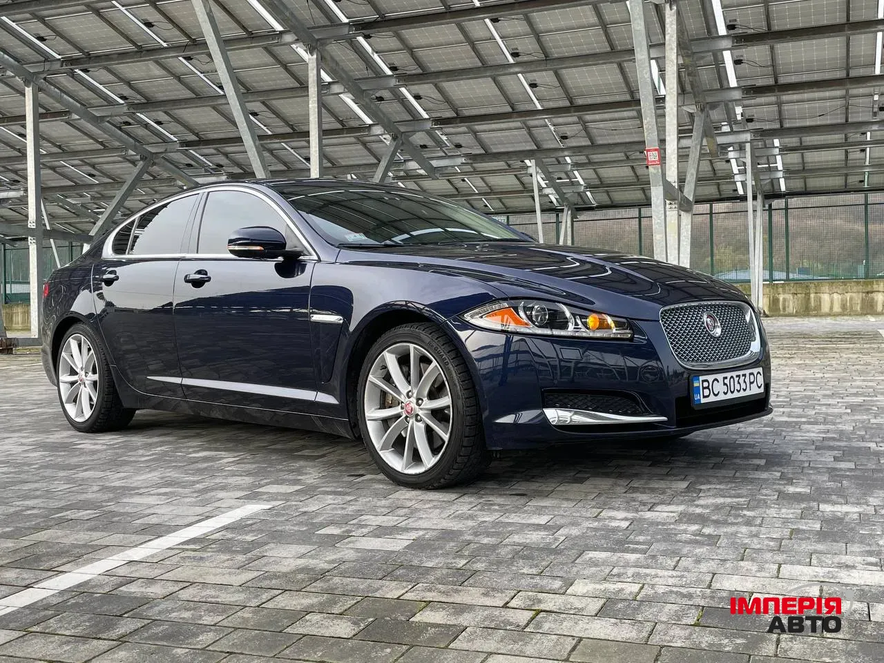 Jaguar XF - фото 9