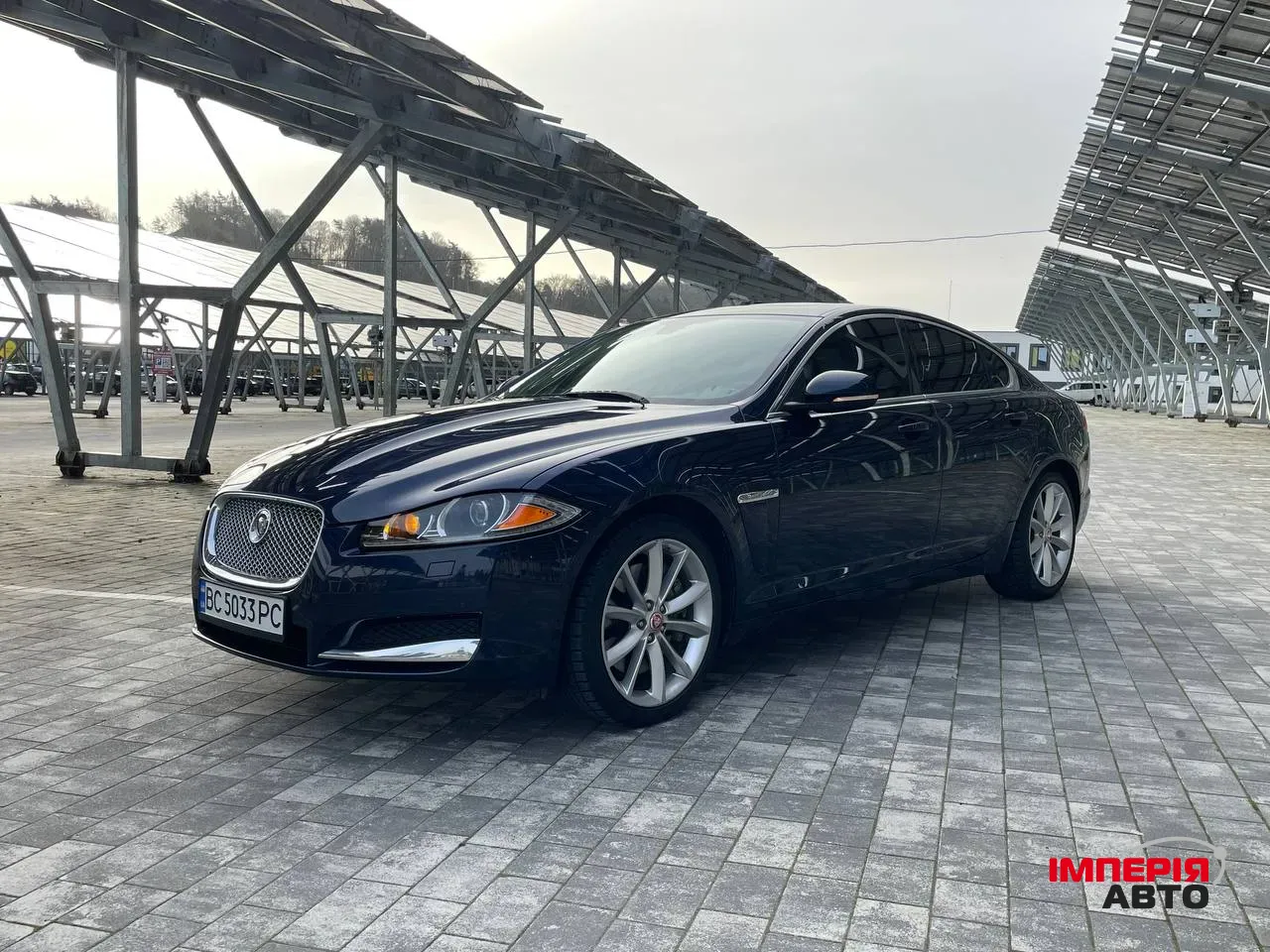 Jaguar XF - фото 5