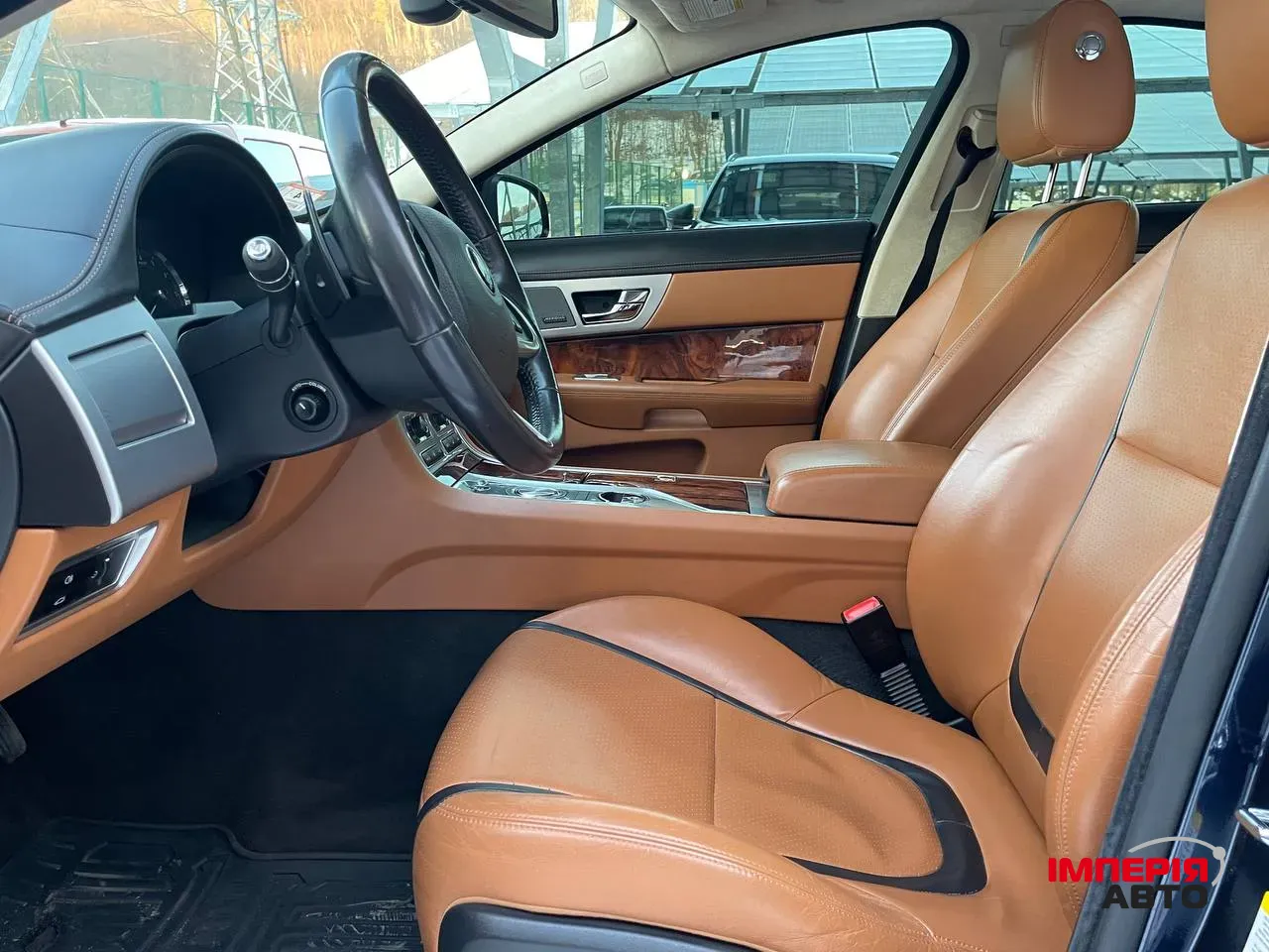 Jaguar XF - фото 18