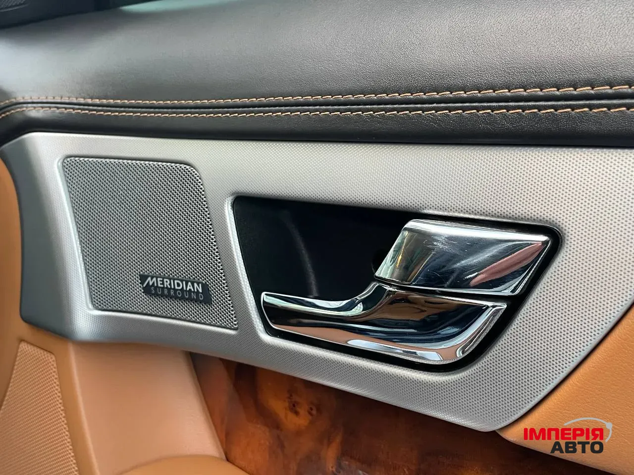 Jaguar XF - фото 47