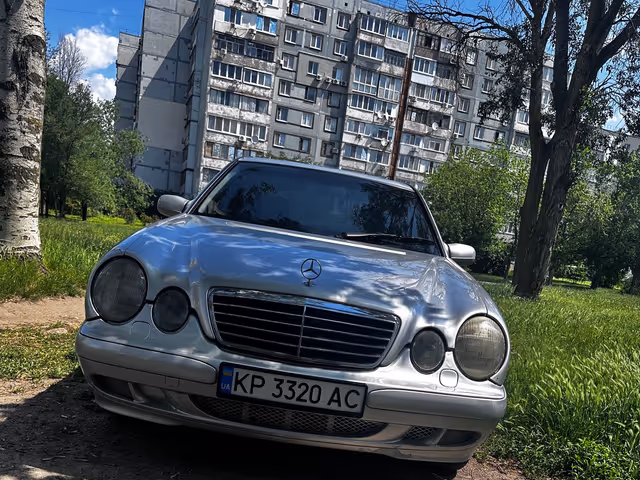 Mercedes-Benz E-Класс - фото 2