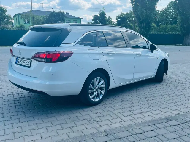 Opel Astra - фото 3