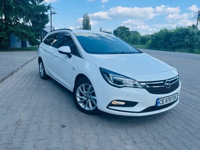 Opel Astra - фото 2