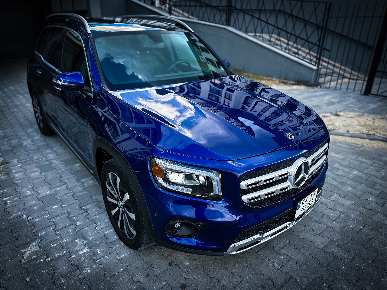 Mercedes-Benz GLB - фото 3