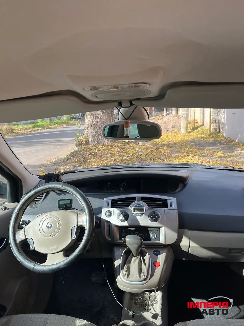 Renault Megane - фото 10