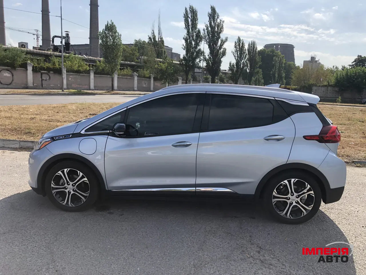 Chevrolet Bolt - фото 1