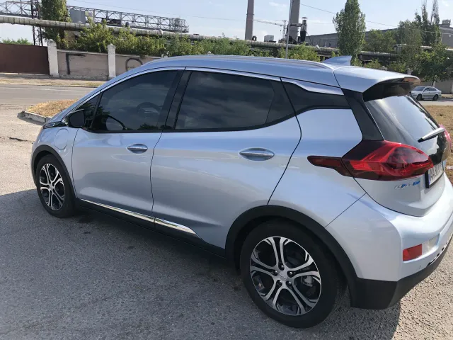 Chevrolet Bolt - фото 2