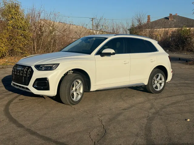 Audi Q5 - фото 1