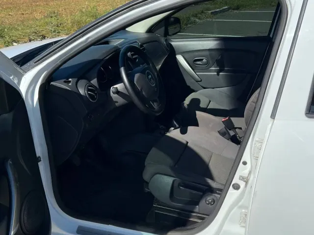 Dacia Sandero - фото 3