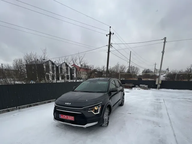 Kia Niro - фото 1