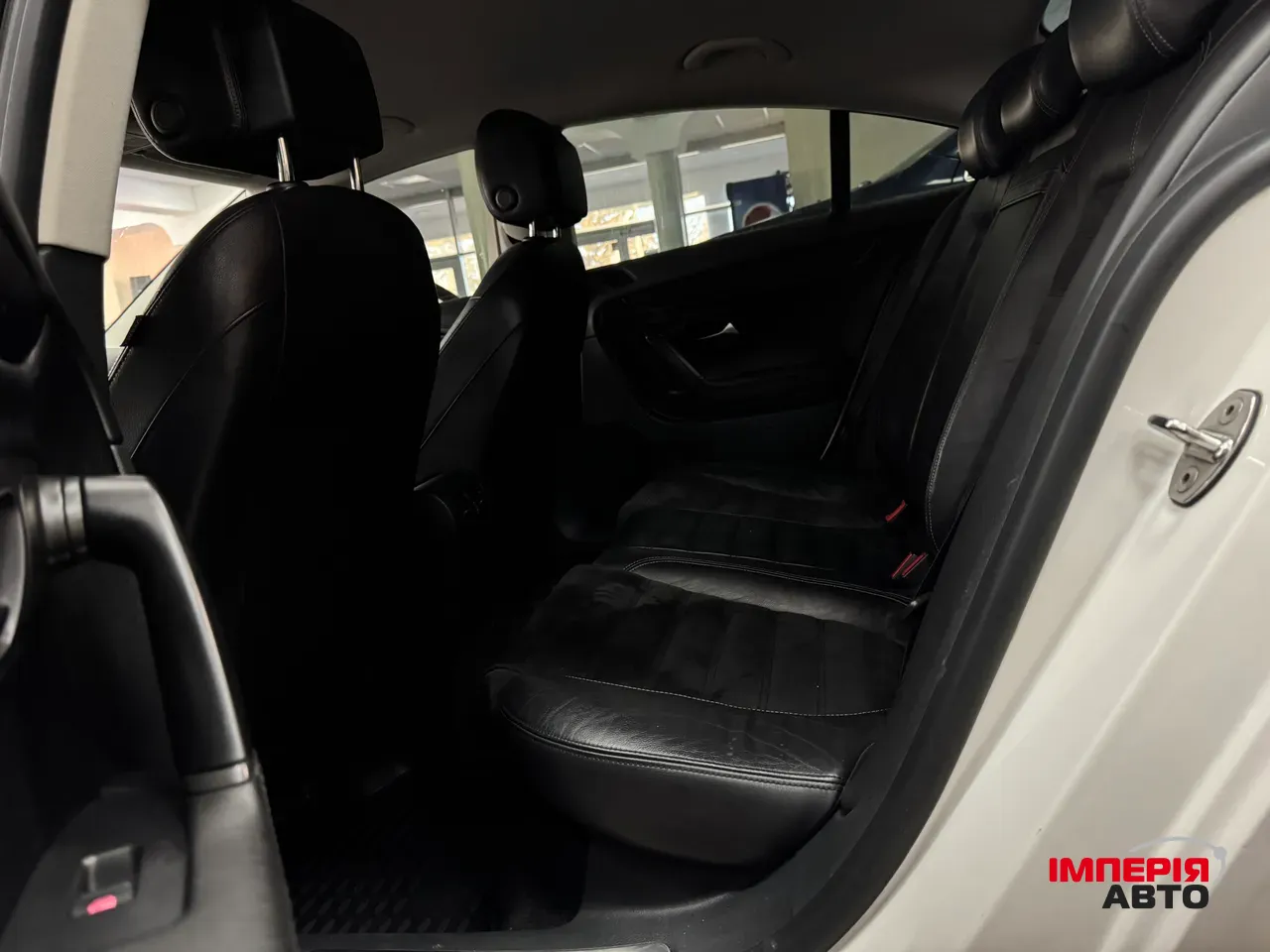 Volkswagen Passat CC - фото 7