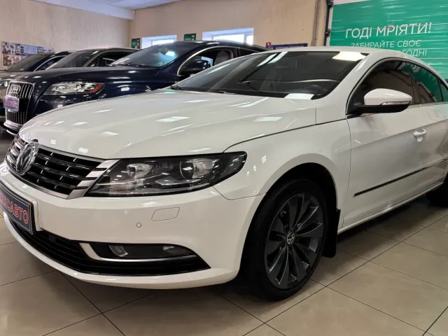 Volkswagen Passat CC - фото 3