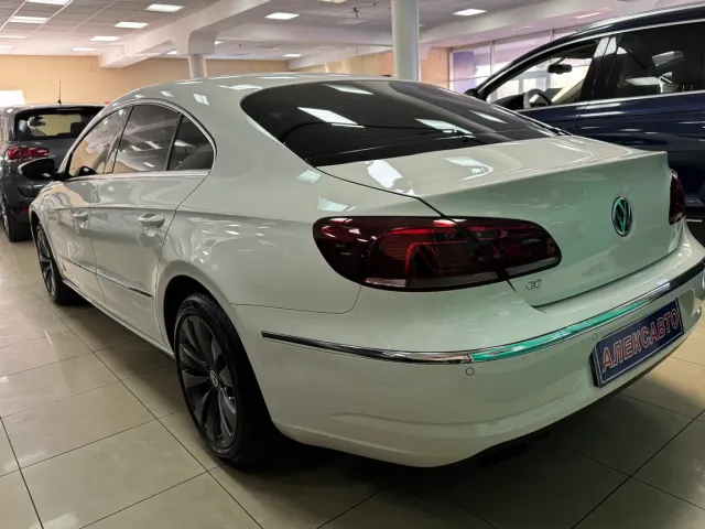 Volkswagen Passat CC - фото 4