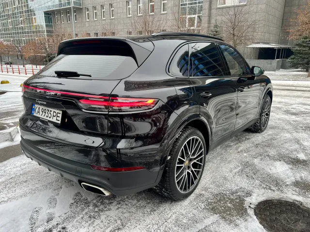 Porsche Cayenne - фото 3