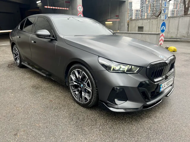 BMW 5 серії - фото 2