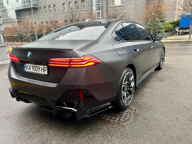 BMW 5 серії - фото 3