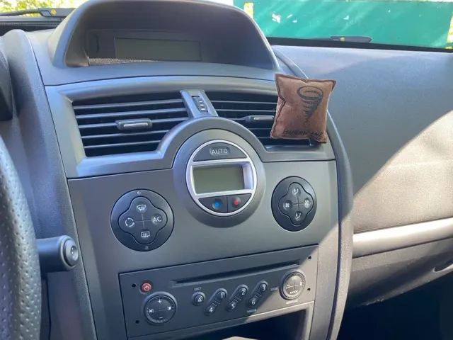 Renault Megane - фото 5